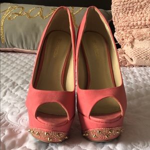 Ladies pink/gold heel